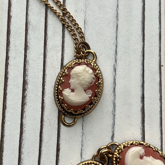 Antique Cameo Necklace and Bracelet - Picture 3 of 5